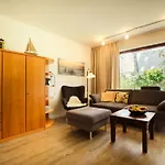 Sky & Homes Riekes Kajuete I Zentrale Mit Terrasse & Boxspringbett 아파트 *