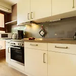 아파트 Sky & Homes Riekes Kajuete I Zentrale Mit Terrasse & Boxspringbett