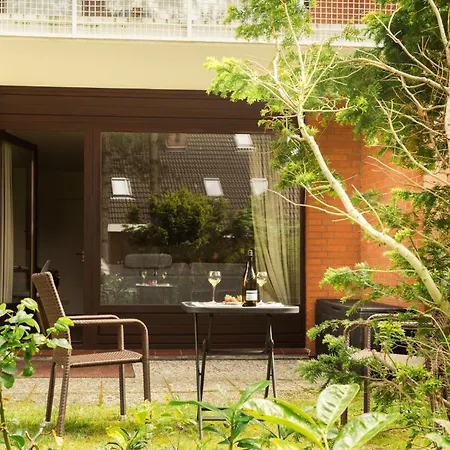 Sky & Homes Riekes Kajuete I Zentrale Mit Terrasse & Boxspringbett *