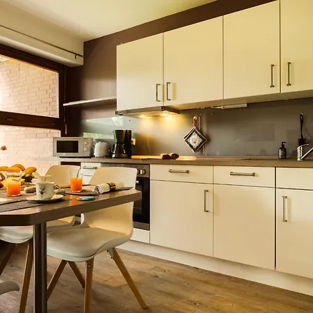 Sky & Homes Riekes Kajuete I Zentrale Mit Terrasse & Boxspringbett Apartman