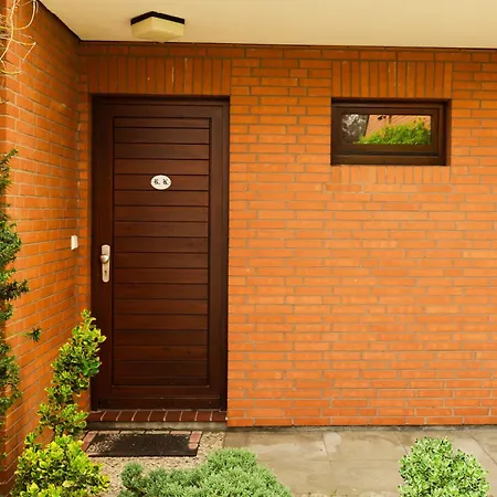 Apartment Zentrale Mit Terrasse&boxspringbett