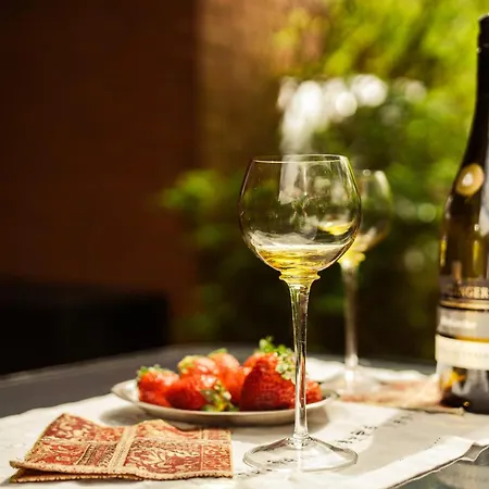 Zentrale Mit Terrasse&boxspringbett *